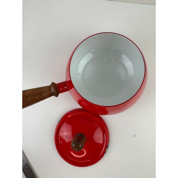 Vintage Styson Bright Red Enamel Fondue Pot Aluminum Wooden Single Handle Lid - Picture 6 of 10
